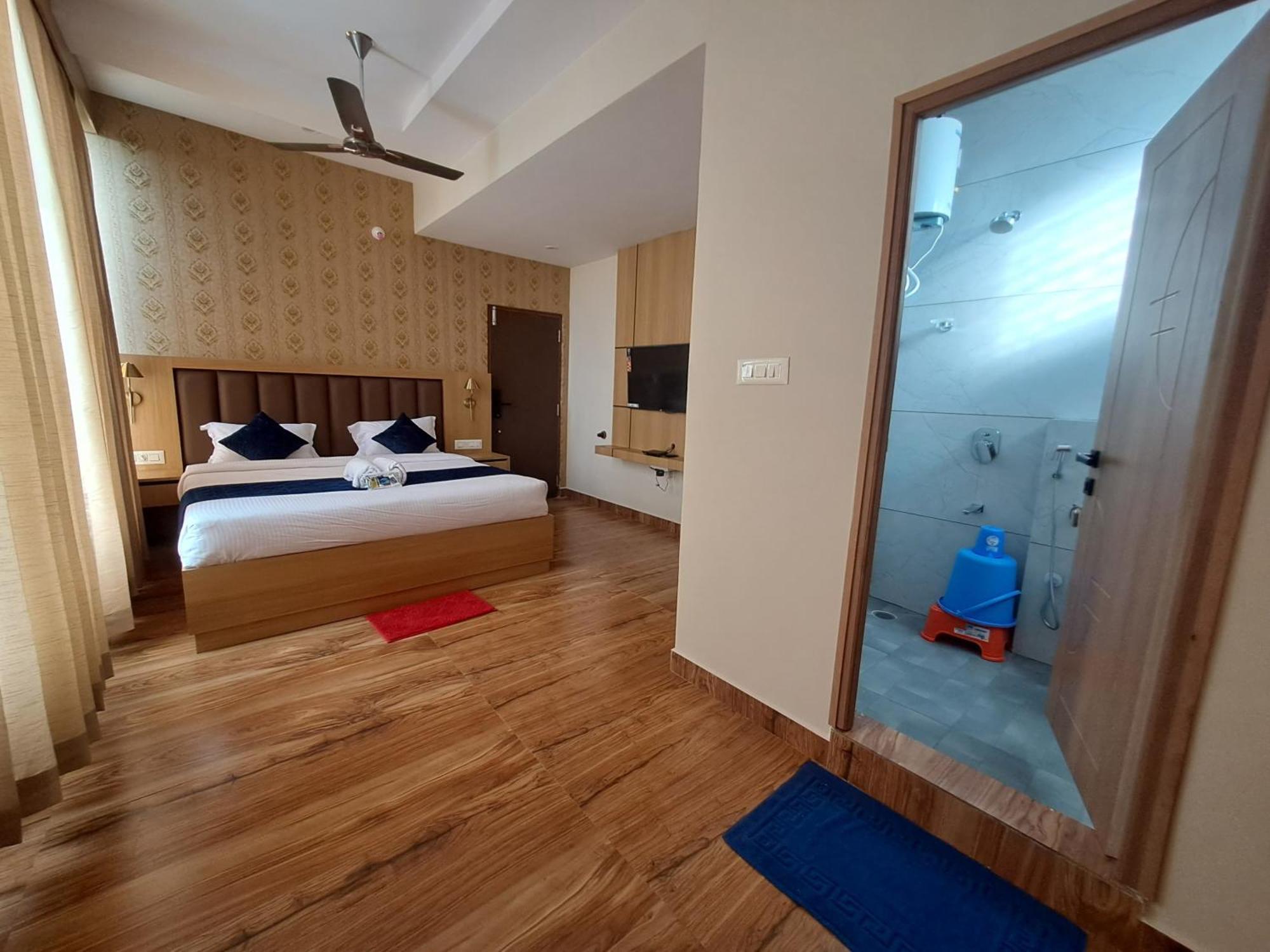 Sky Inn Мисор Екстериор снимка