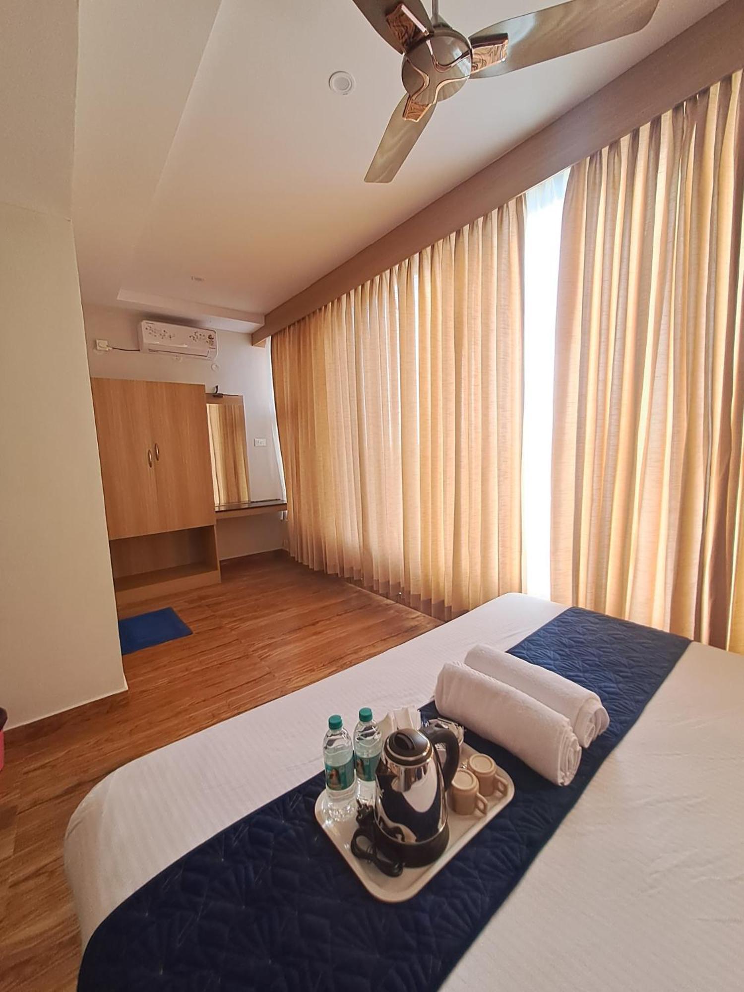 Sky Inn Мисор Екстериор снимка