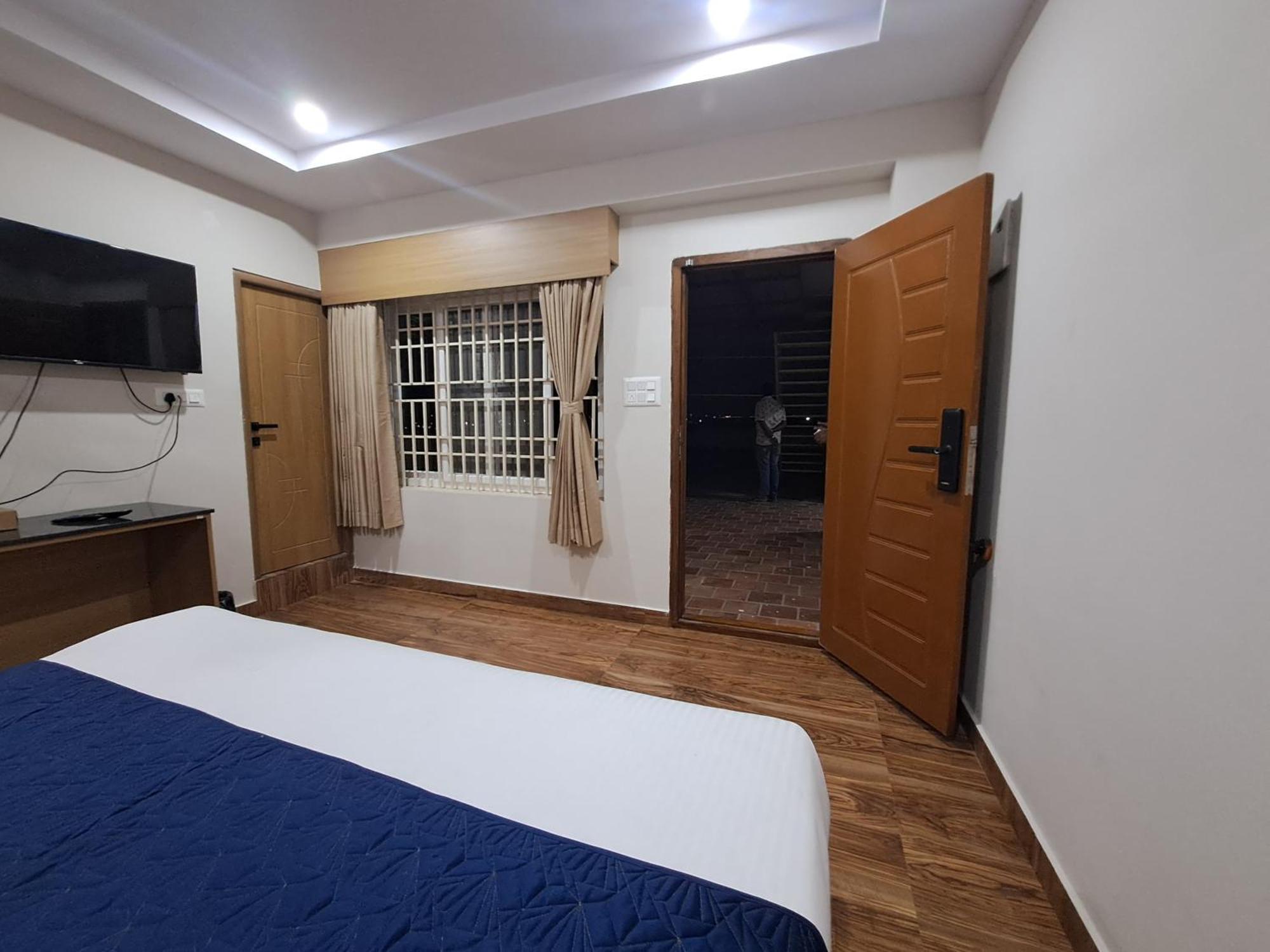 Sky Inn Мисор Екстериор снимка