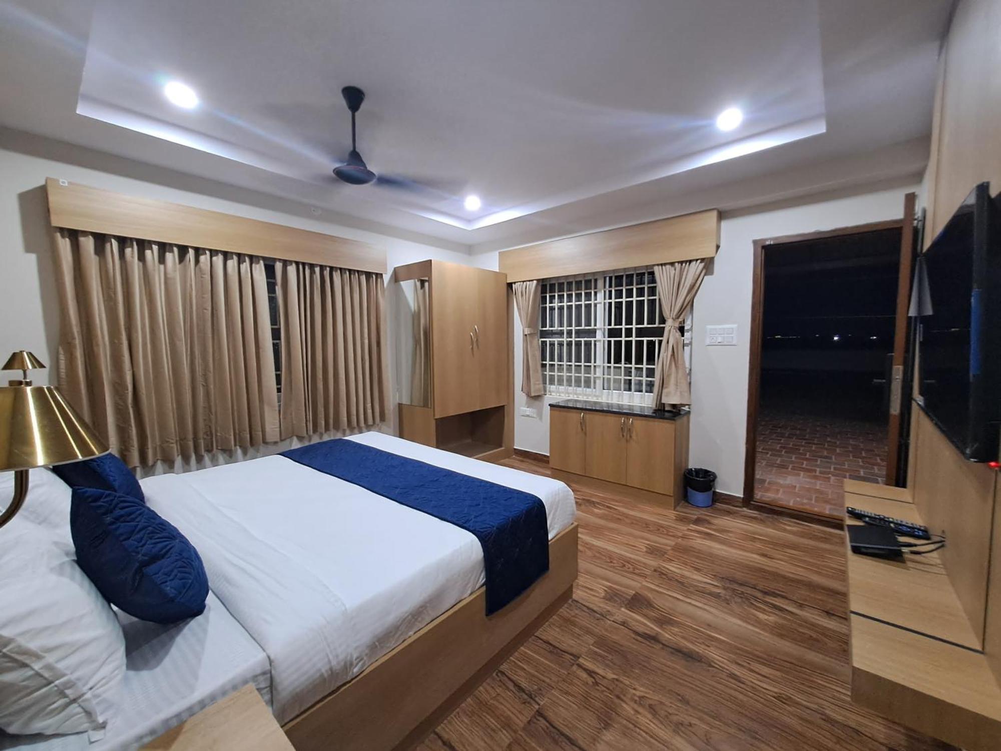 Sky Inn Мисор Екстериор снимка