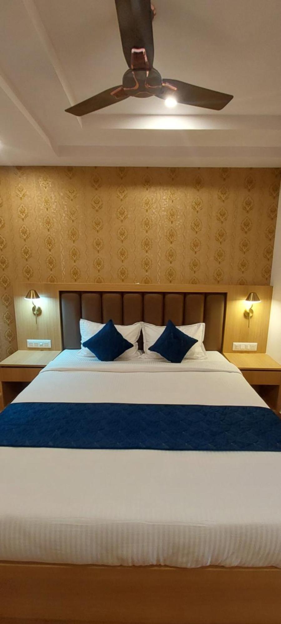 Sky Inn Мисор Екстериор снимка
